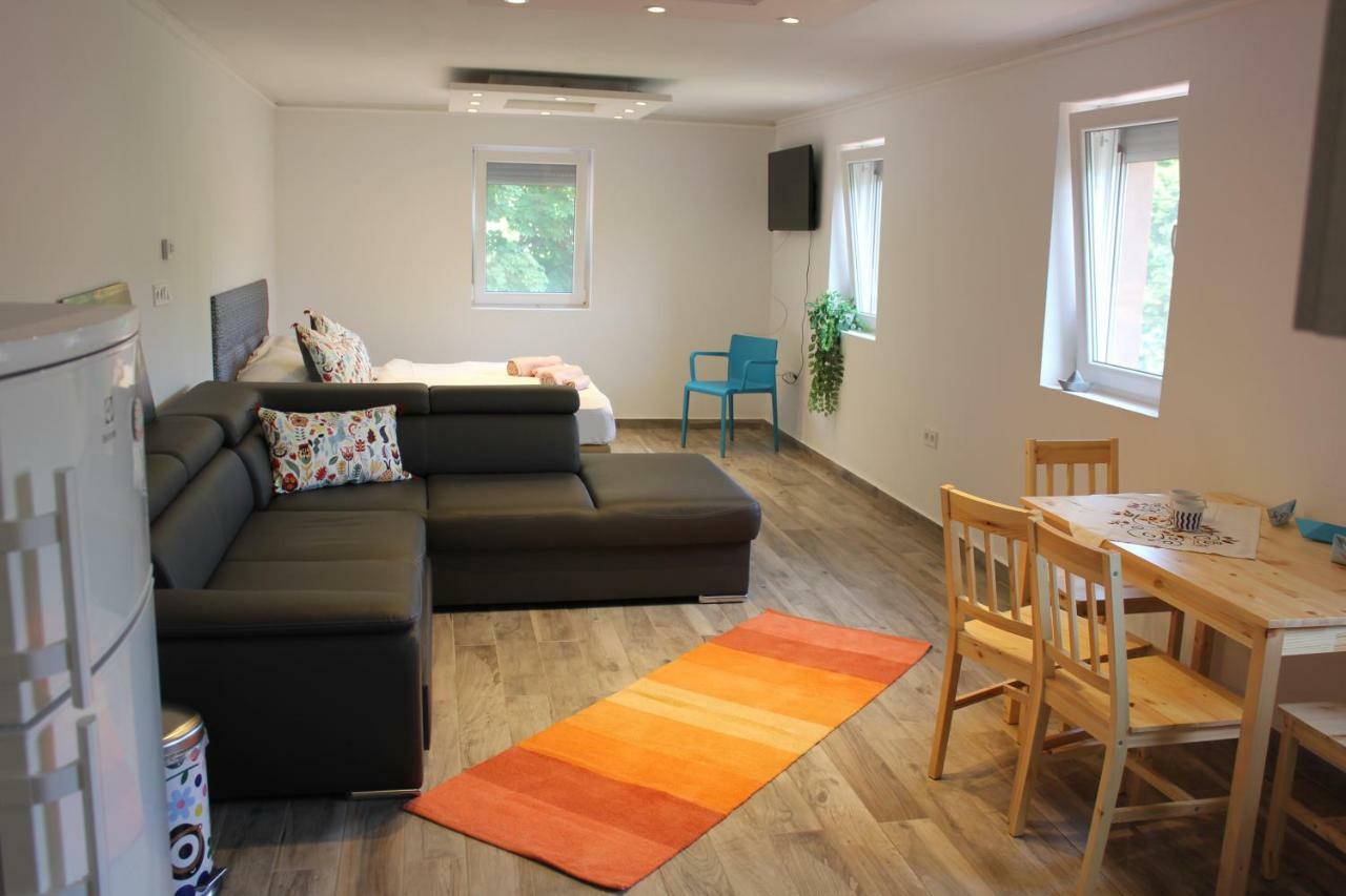 Magnolia Apartman Apartment Siofok Bagian luar foto