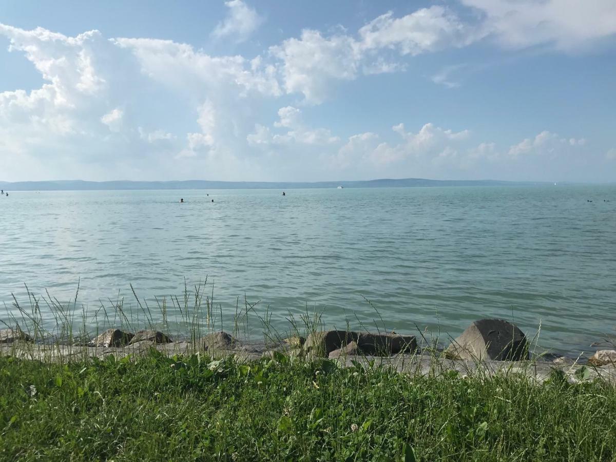 Magnolia Apartman Apartment Siofok Bagian luar foto